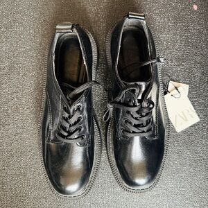 NEW Zara women limited sleek black leather oxfords with classic lace-up front 38
